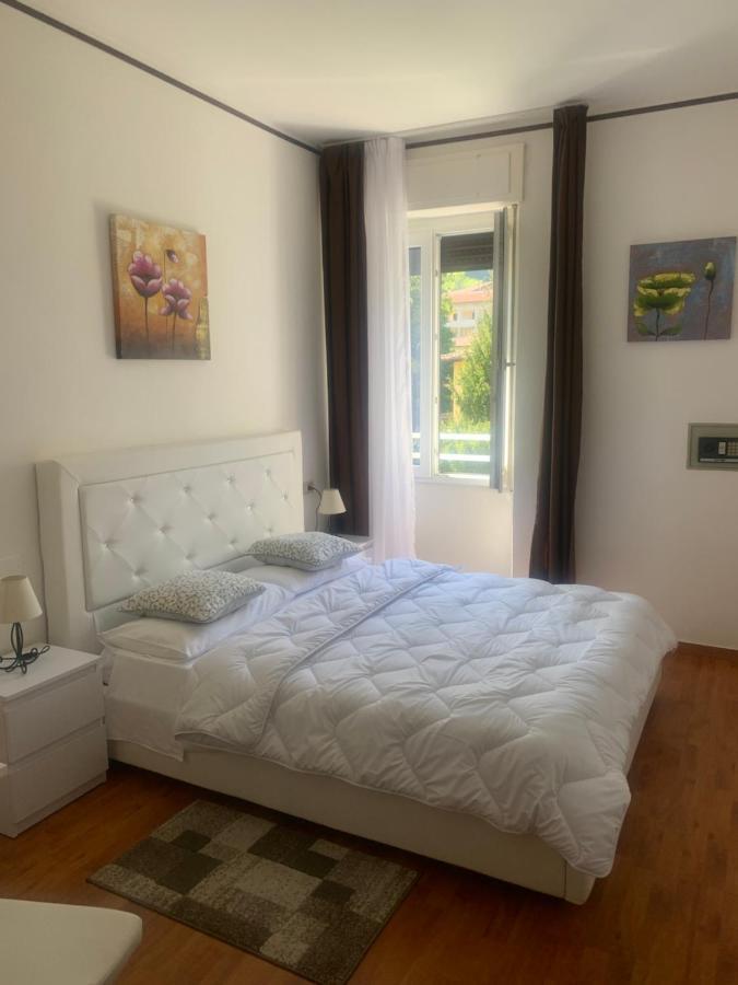 Albergo Al Lago Anfo Bagian luar foto