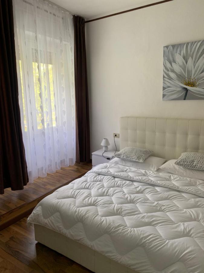 Albergo Al Lago Anfo Bagian luar foto