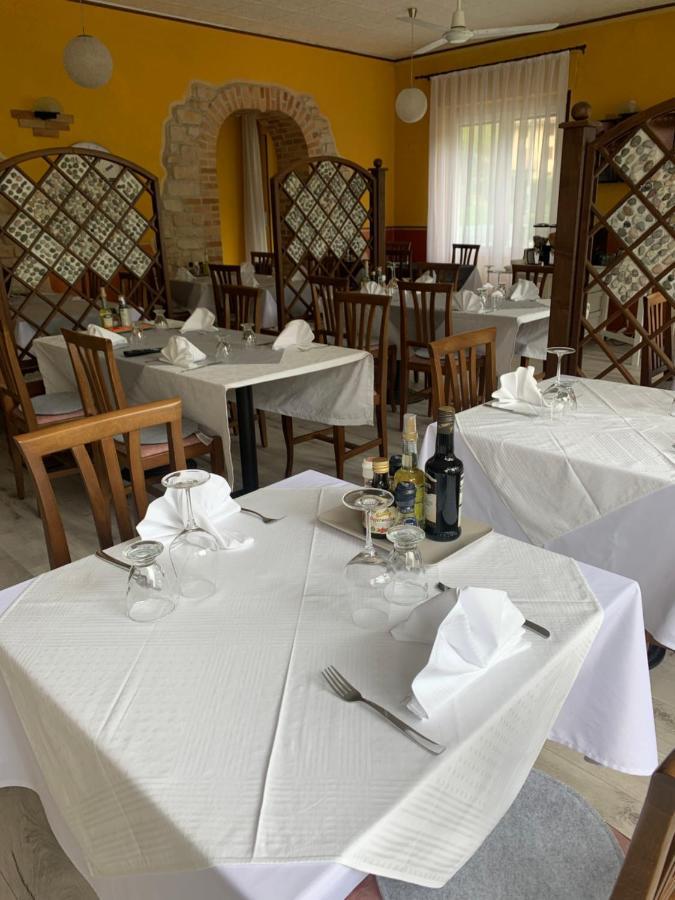 Albergo Al Lago Anfo Bagian luar foto
