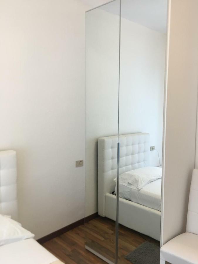 Albergo Al Lago Anfo Bagian luar foto