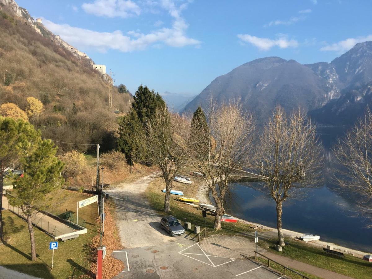 Albergo Al Lago Anfo Bagian luar foto